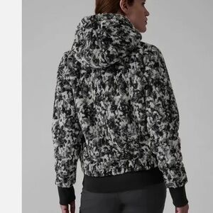 Athleta Glacier Black Tugga Sherpa Jacquard Hoodie